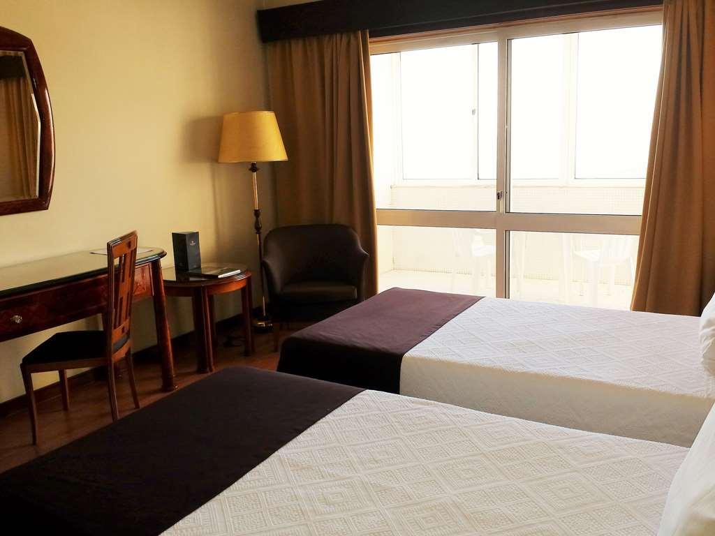 Golden Tulip Porto Gaia Hotel Vila Nova de Gaia Room photo