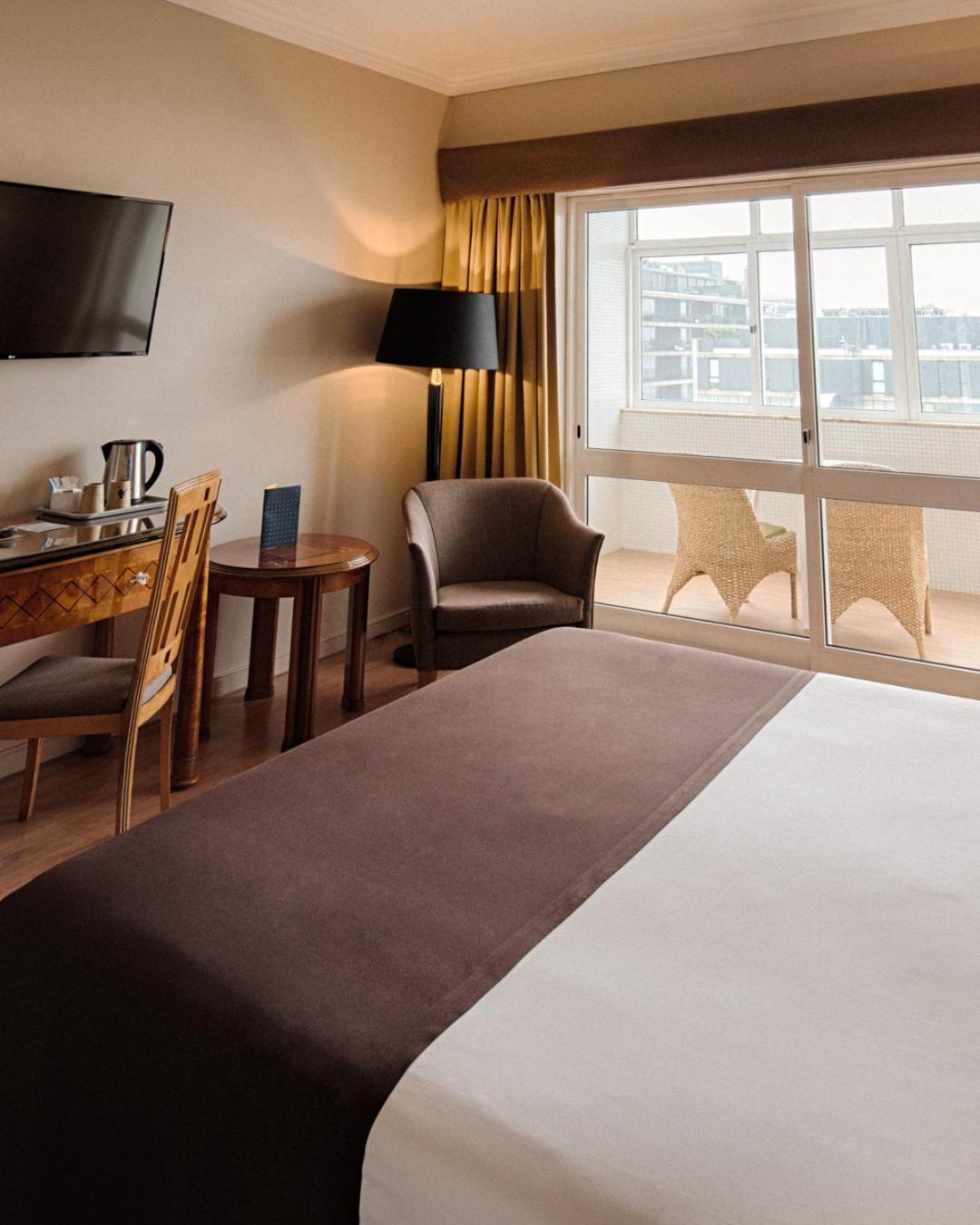 Golden Tulip Porto Gaia Hotel Vila Nova de Gaia Exterior photo