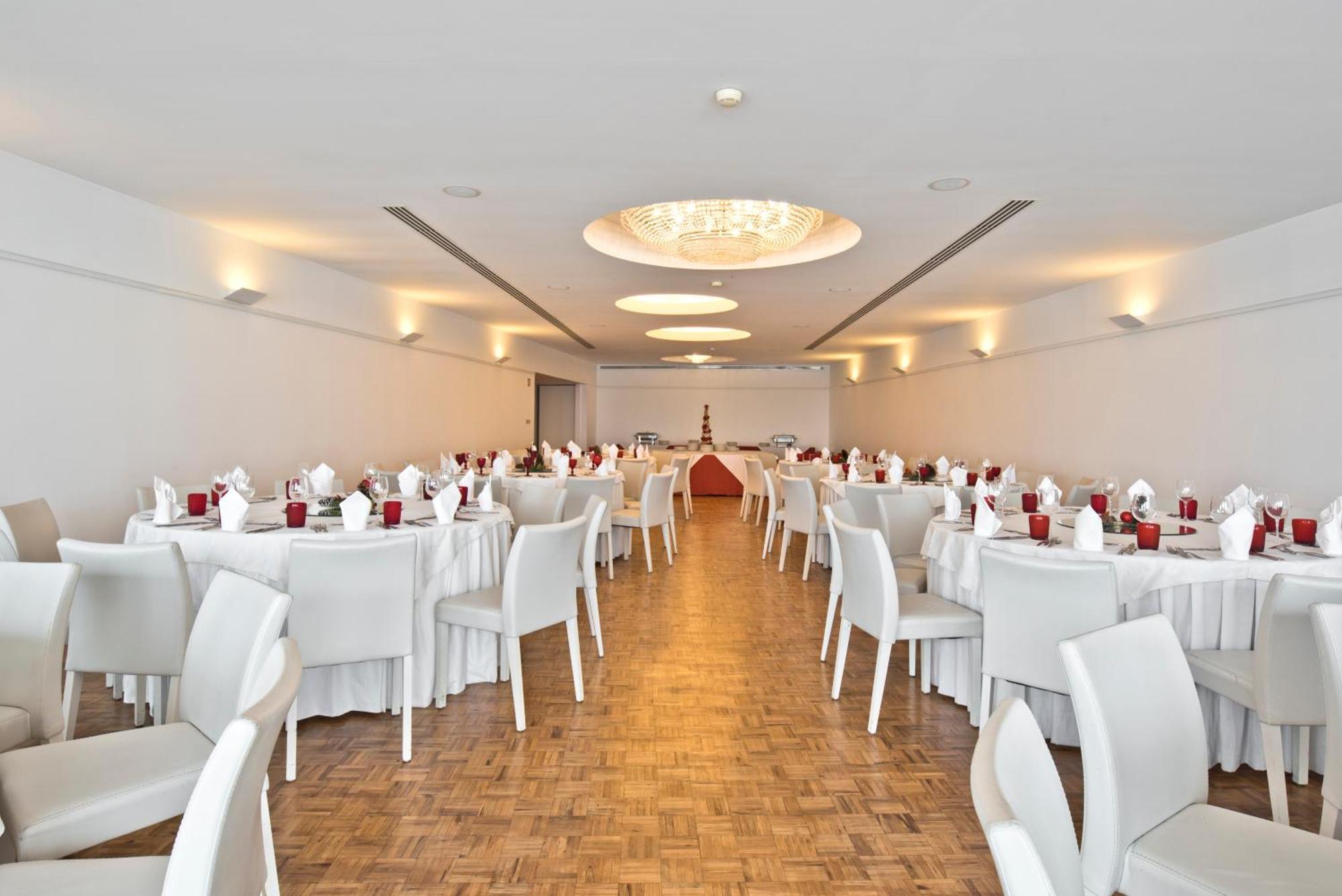 Golden Tulip Porto Gaia Hotel Vila Nova de Gaia Exterior photo